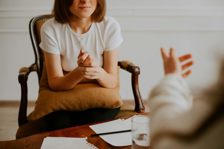 Therapy vs. Coaching: What is the right approach for you? 25 kateryna hliznitsova ycIdYuLIPR4 unsplash